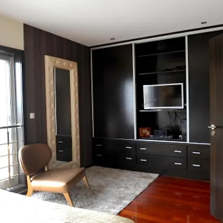 Appartement With 3 Bedrooms In With Furnished Terrace And Wifi 500 M From The Beach *