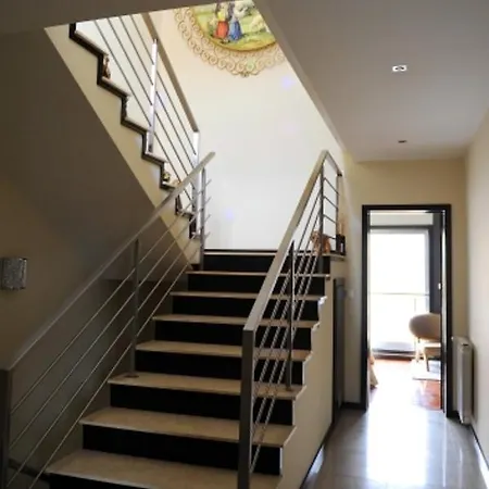 With 3 Bedrooms In With Furnished Terrace And Wifi 500 M From The Beach Appartement