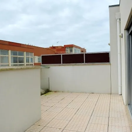 With 3 Bedrooms In With Furnished Terrace And Wifi 500 M From The Beach Appartement