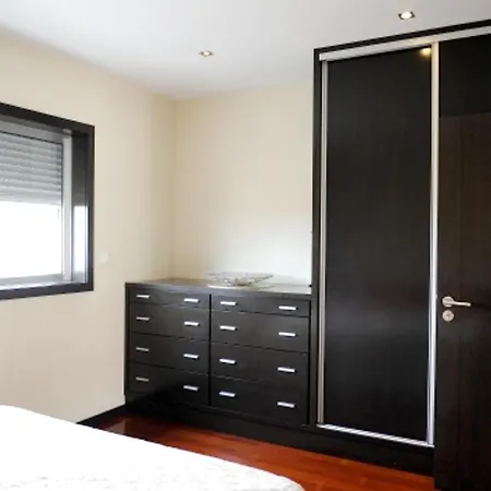 With 3 Bedrooms In With Furnished Terrace And Wifi 500 M From The Beach Appartement