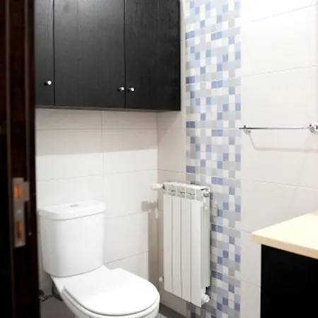 With 3 Bedrooms In With Furnished Terrace And Wifi 500 M From The Beach Appartement São Félix da Marinha