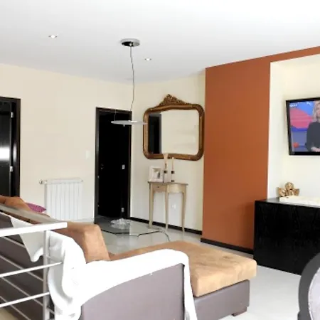 With 3 Bedrooms In With Furnished Terrace And Wifi 500 M From The Beach